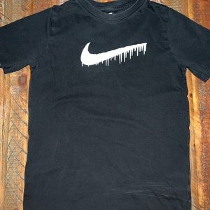 Kids Nike shirt sleeve